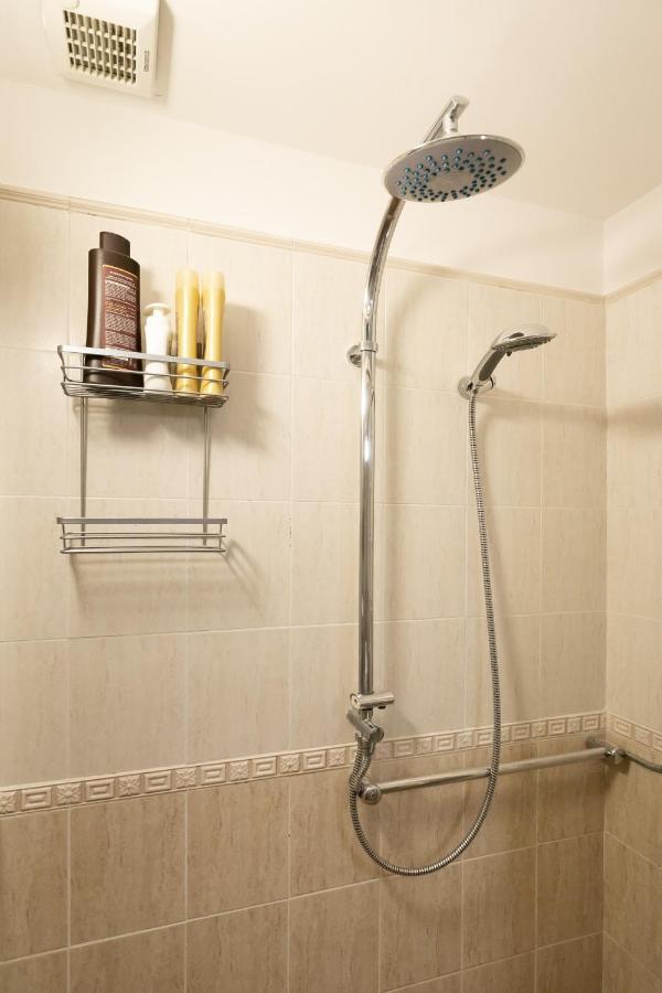 Monti Romantic Sunshine Maisonette מראה חיצוני תמונה