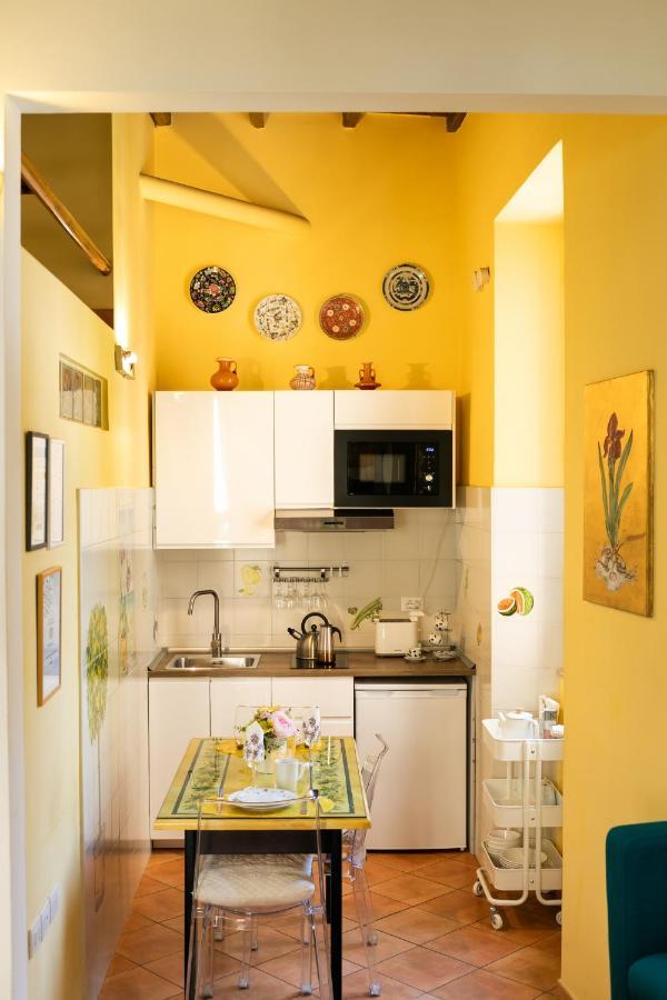 Monti Romantic Sunshine Maisonette מראה חיצוני תמונה